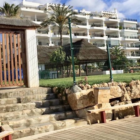 Mi Capricho 170 Beachfront Apartment Sitio de Calahonda Kültér fotó