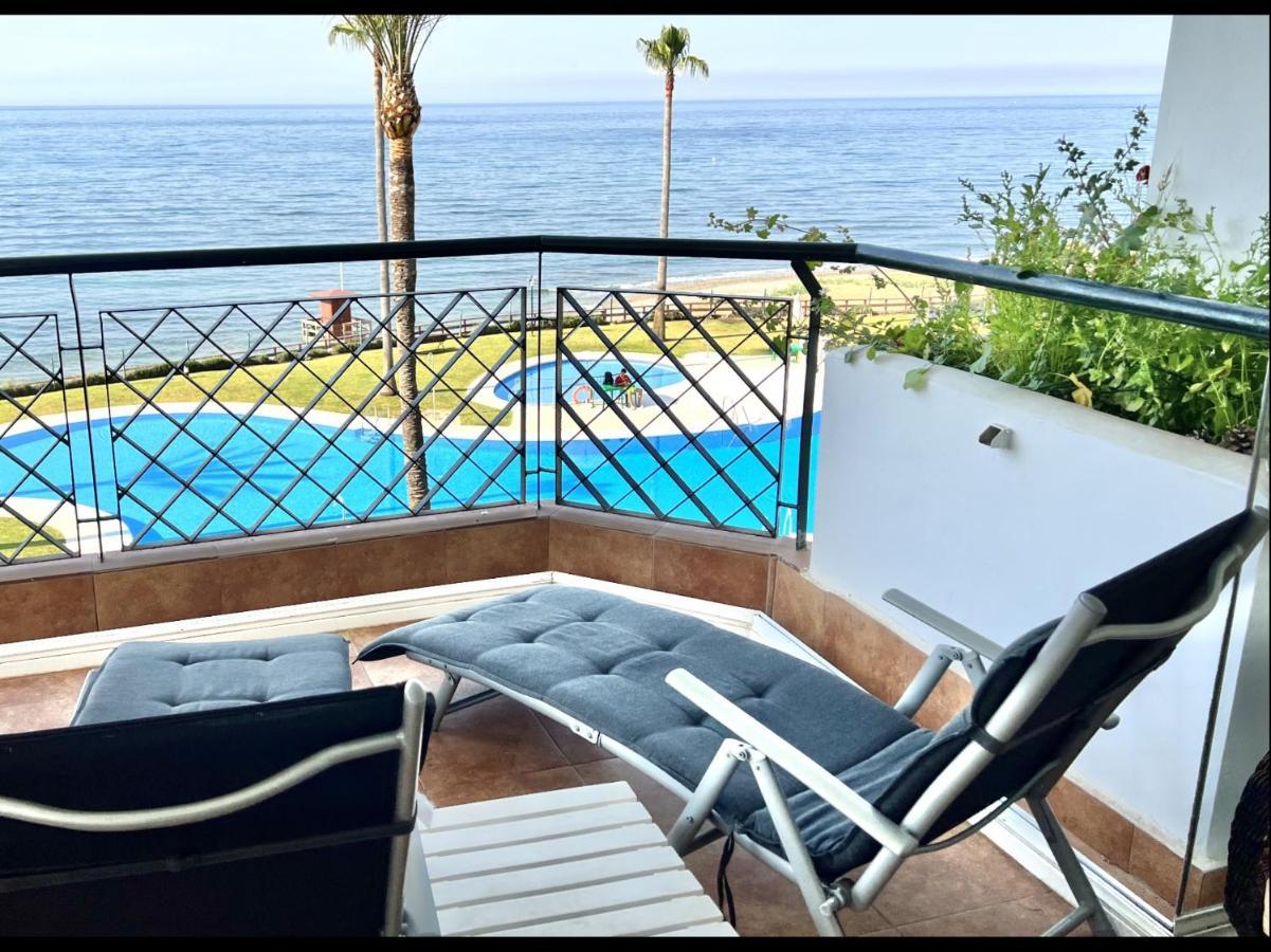 Mi Capricho 170 Beachfront Apartment Sitio de Calahonda Kültér fotó