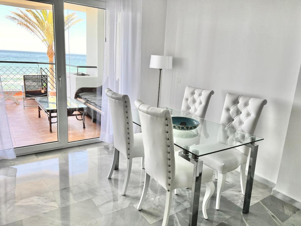 Mi Capricho 170 Beachfront Apartment Sitio de Calahonda Kültér fotó