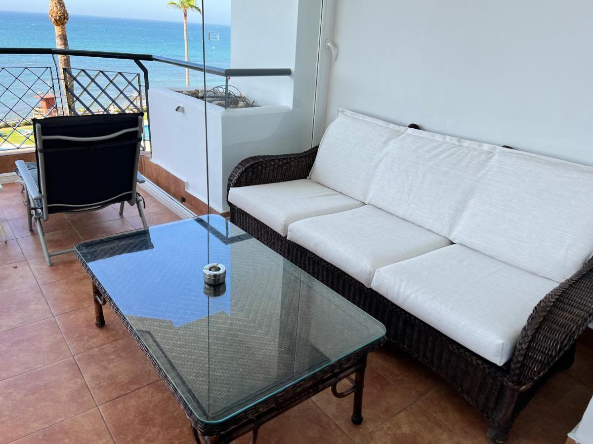 Mi Capricho 170 Beachfront Apartment Sitio de Calahonda Kültér fotó