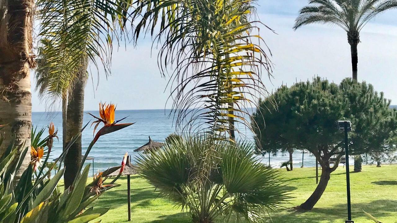 Mi Capricho 170 Beachfront Apartment Sitio de Calahonda Kültér fotó
