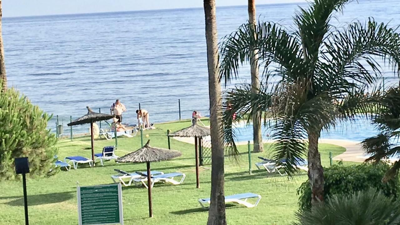 Mi Capricho 170 Beachfront Apartment Sitio de Calahonda Kültér fotó